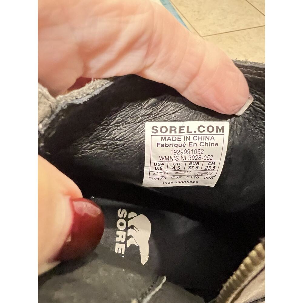 Sorel Gray Joan Uptown Stud Booties Sz 6.5 NIB Waterproof - Picture 7 of 10